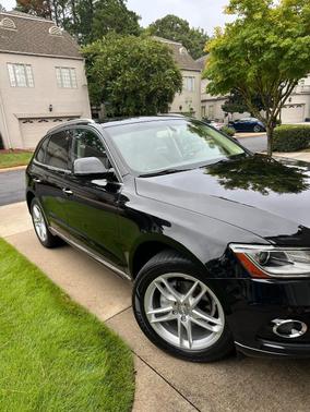 Black 2017 Audi Q5 2.0T Premium Plus