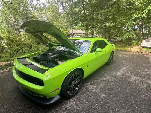 Green 2015 Dodge Challenger R/T Scat Pack