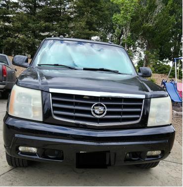 2004 Cadillac Escalade ESV Base