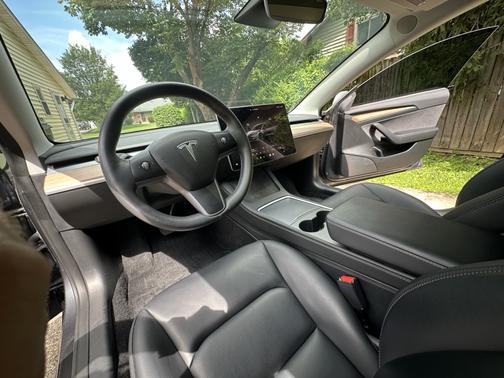 2023 Tesla Model 3 Base