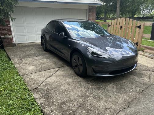 2023 Tesla Model 3 Base