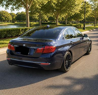 Blue 2015 BMW 528 i xDrive
