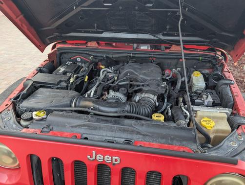 2013 Jeep Wrangler Unlimited Sport