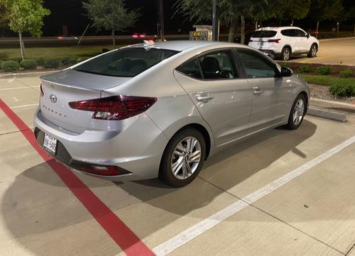 2020 Hyundai ELANTRA SEL