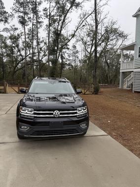 2018 Volkswagen Atlas 3.6L SEL Premium