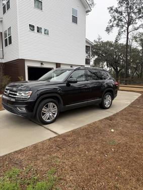 2018 Volkswagen Atlas 3.6L SEL Premium