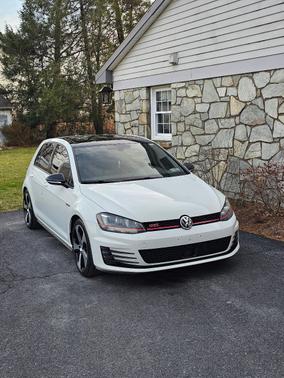 2017 Volkswagen Golf GTI Autobahn 4-Door