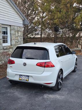 2017 Volkswagen Golf GTI Autobahn 4-Door