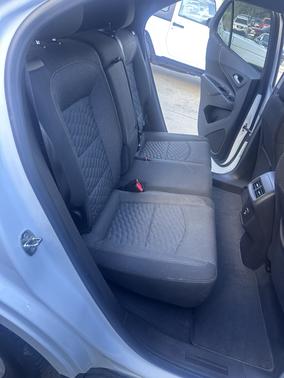 White 2020 Chevrolet Equinox 1LT
