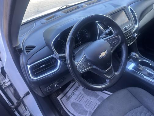 White 2020 Chevrolet Equinox 1LT