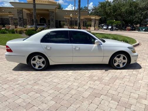 White 2005 Lexus LS 430 Base