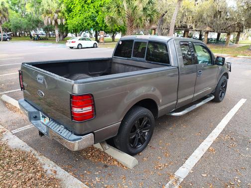 2004 Ford F-150 XLT SuperCab