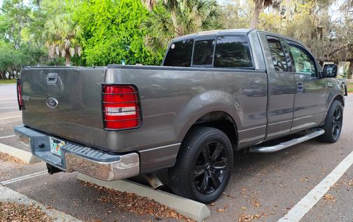 2004 Ford F-150 XLT SuperCab