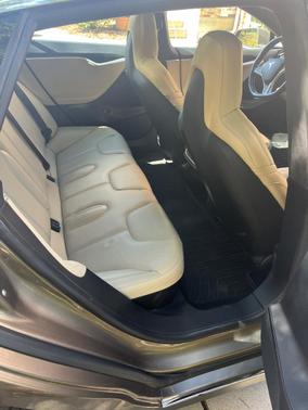Gray 2016 Tesla Model S 85D