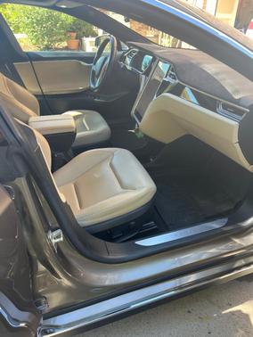 Gray 2016 Tesla Model S 85D