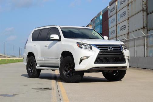 White 2017 Lexus GX 460 Base