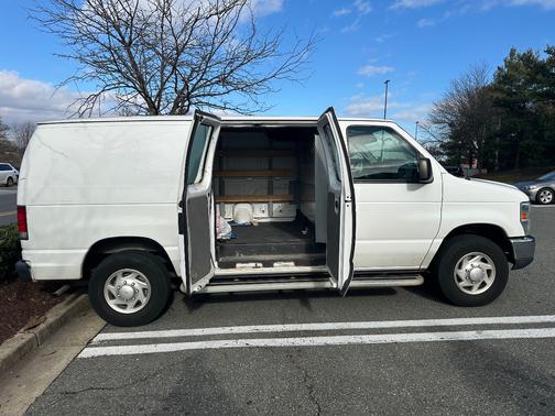 2014 Ford E250 Cargo