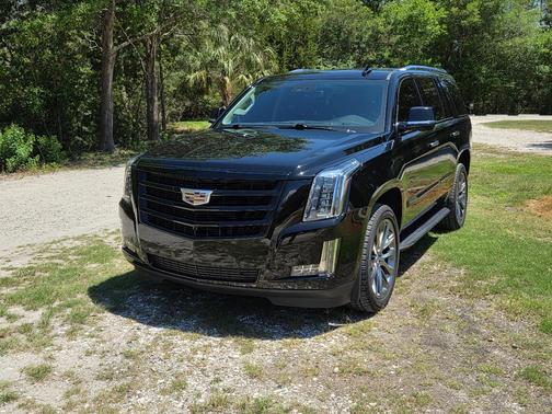 Black 2020 Cadillac Escalade Luxury