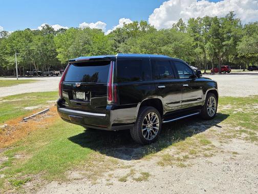 Black 2020 Cadillac Escalade Luxury