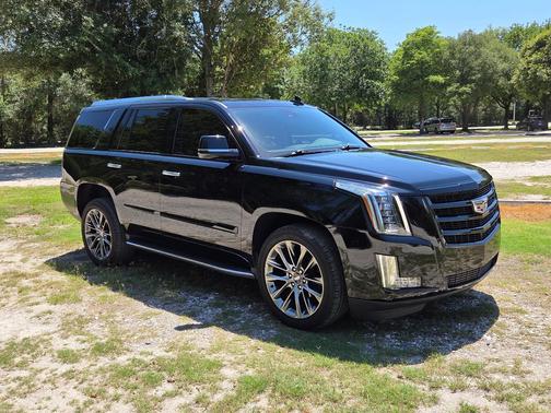 Black 2020 Cadillac Escalade Luxury