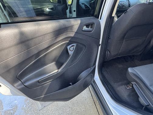 2013 Ford C-Max Hybrid SE