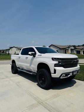 2019 Chevrolet Silverado 1500 High Country