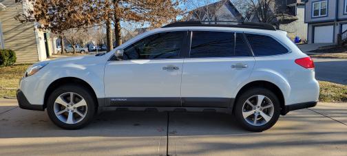 2013 Subaru Outback 3.6R Limited
