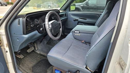 White 1997 Dodge Ram 1500 Club Cab