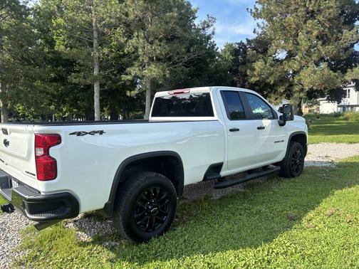 White 2025 Chevrolet Silverado 2500 Custom
