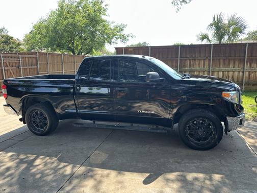 2015 Toyota Tundra SR5