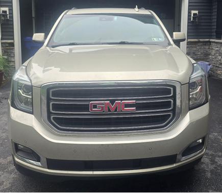 Gold 2017 GMC Yukon XL SLT