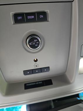 Gold 2017 GMC Yukon XL SLT