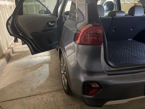 Blue 2020 Kia Niro Touring SE