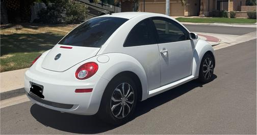 2010 Volkswagen New Beetle 2.5L