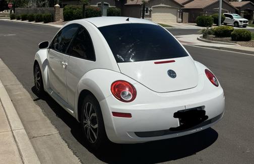 2010 Volkswagen New Beetle 2.5L