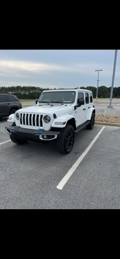 Photo 1 of 4 of 2022 Jeep Wrangler Unlimited 4xe Sahara