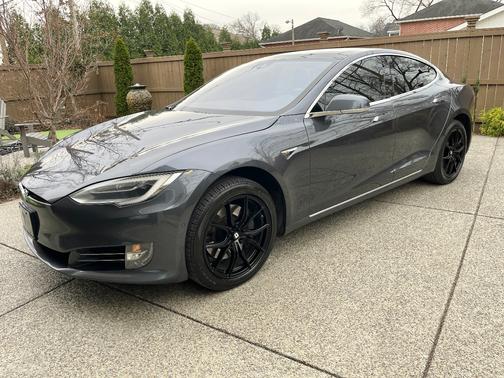 2016 Tesla Model S 90D