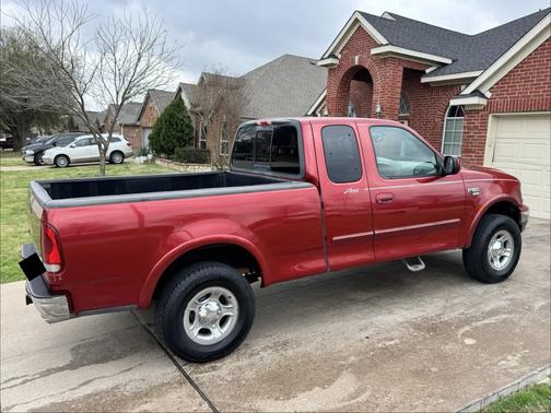 2002 Ford F-150 Lariat SuperCab