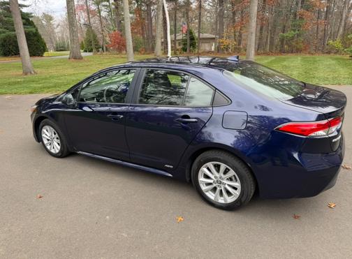 2023 Toyota Corolla Hybrid LE