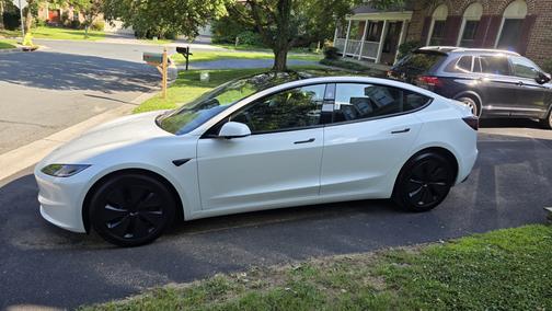 2024 Tesla Model 3 RWD