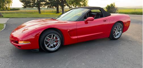 2001 Chevrolet Corvette Base