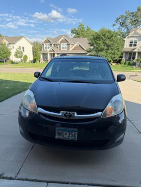 2010 Toyota Sienna XLE Limited