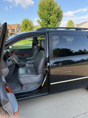 2010 Toyota Sienna XLE Limited