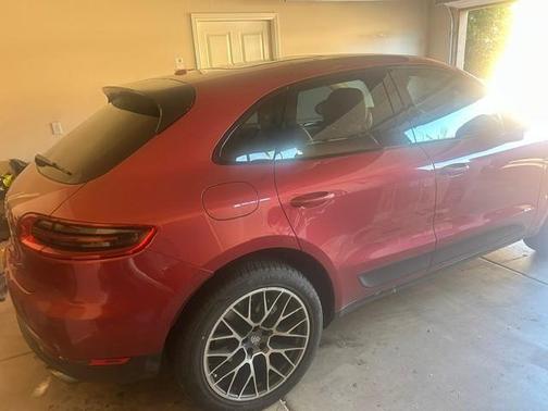 Red 2016 Porsche Macan Macan S
