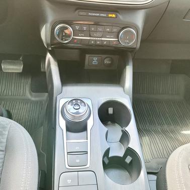Gray 2022 Ford Escape SE Hybrid