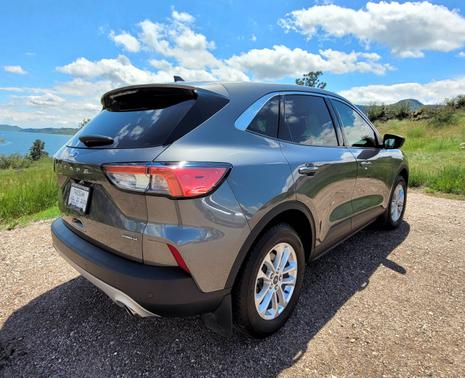 Gray 2022 Ford Escape SE Hybrid