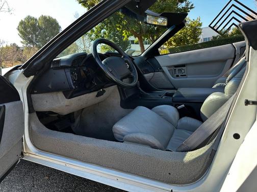 White 1992 Chevrolet Corvette Base