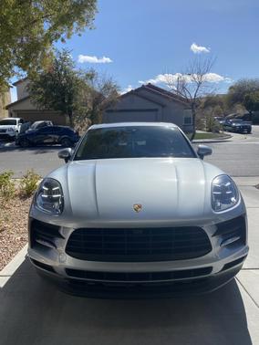 2021 Porsche Macan Macan