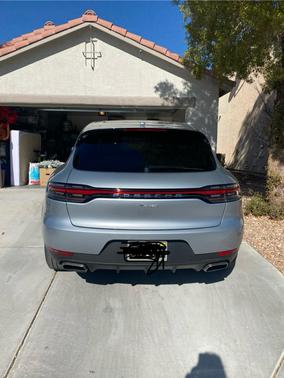 2021 Porsche Macan Macan