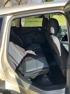 Gold 2017 Ford Escape SE
